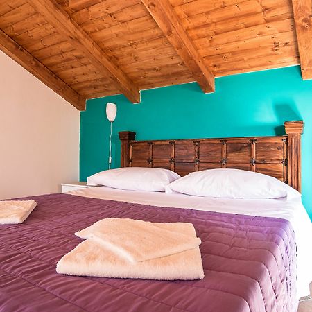 Otello Rooms CTA Exterior foto