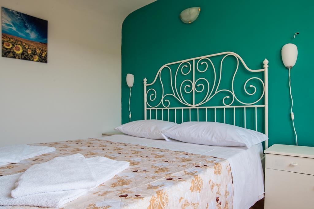 Otello Rooms CTA Exterior foto